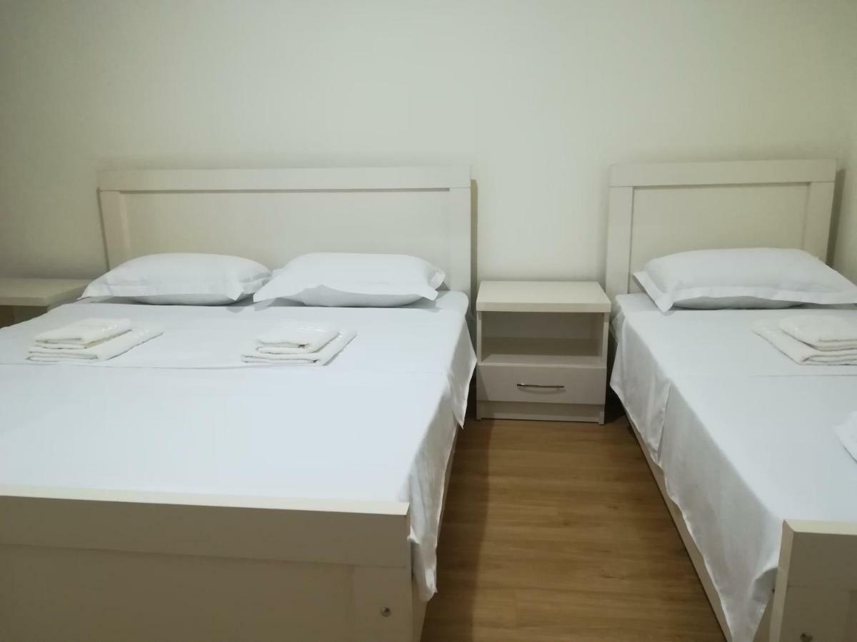 West House Ξενοδοχείο Kobuleti Δωμάτιο φωτογραφία